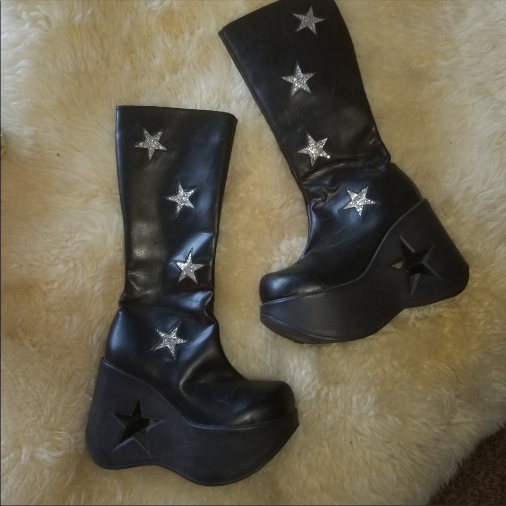 Star boots